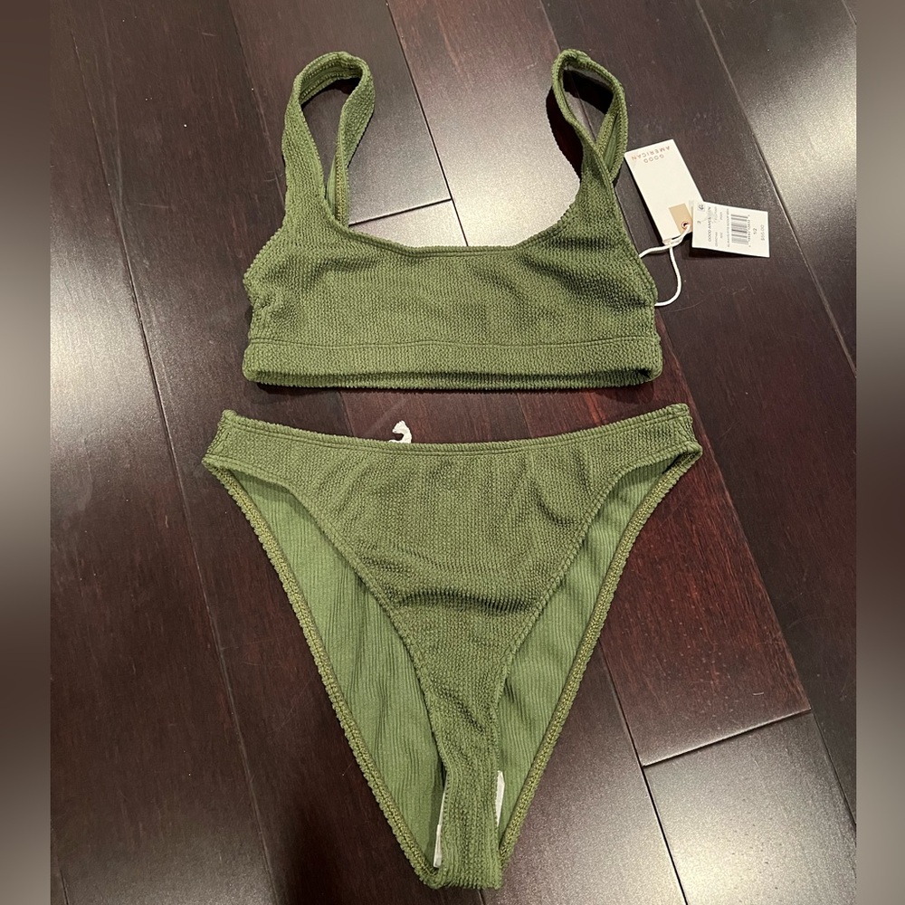 Hunter Green bikini